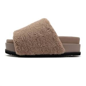 NEW ROAM women's fuzzy stack slides in brown